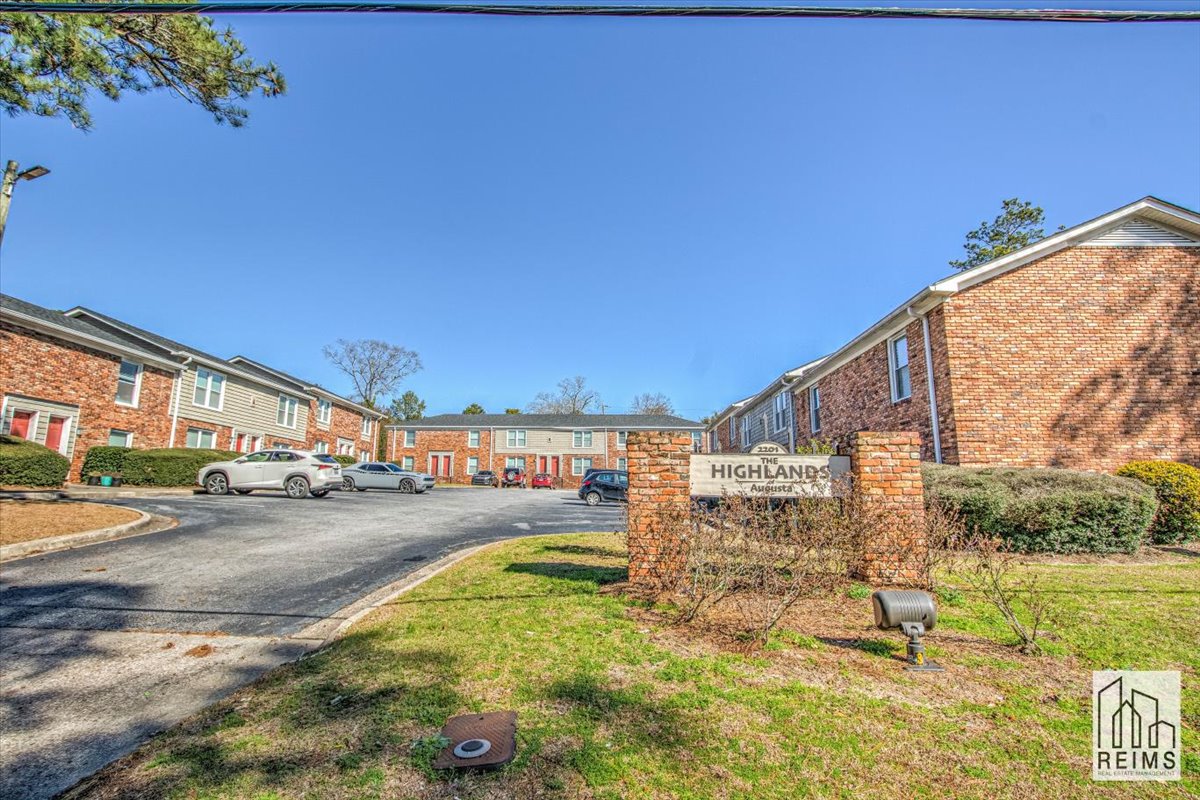 2201 Walden Drive